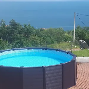Apartment Adriana F., Dobreć